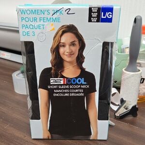 32 Degrees Cool Size L 2 Pack of Black Short Sleeve Scoop Neck Shirts